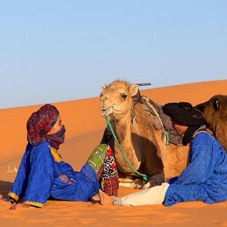 Desert Berber Fire Camp 메르주가 외부 사진