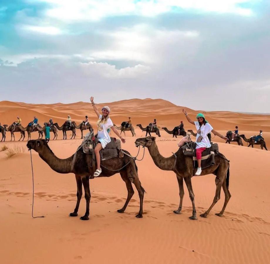 Desert Berber Fire Camp 메르주가 외부 사진