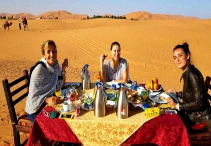 Desert Berber Fire Camp 메르주가 외부 사진